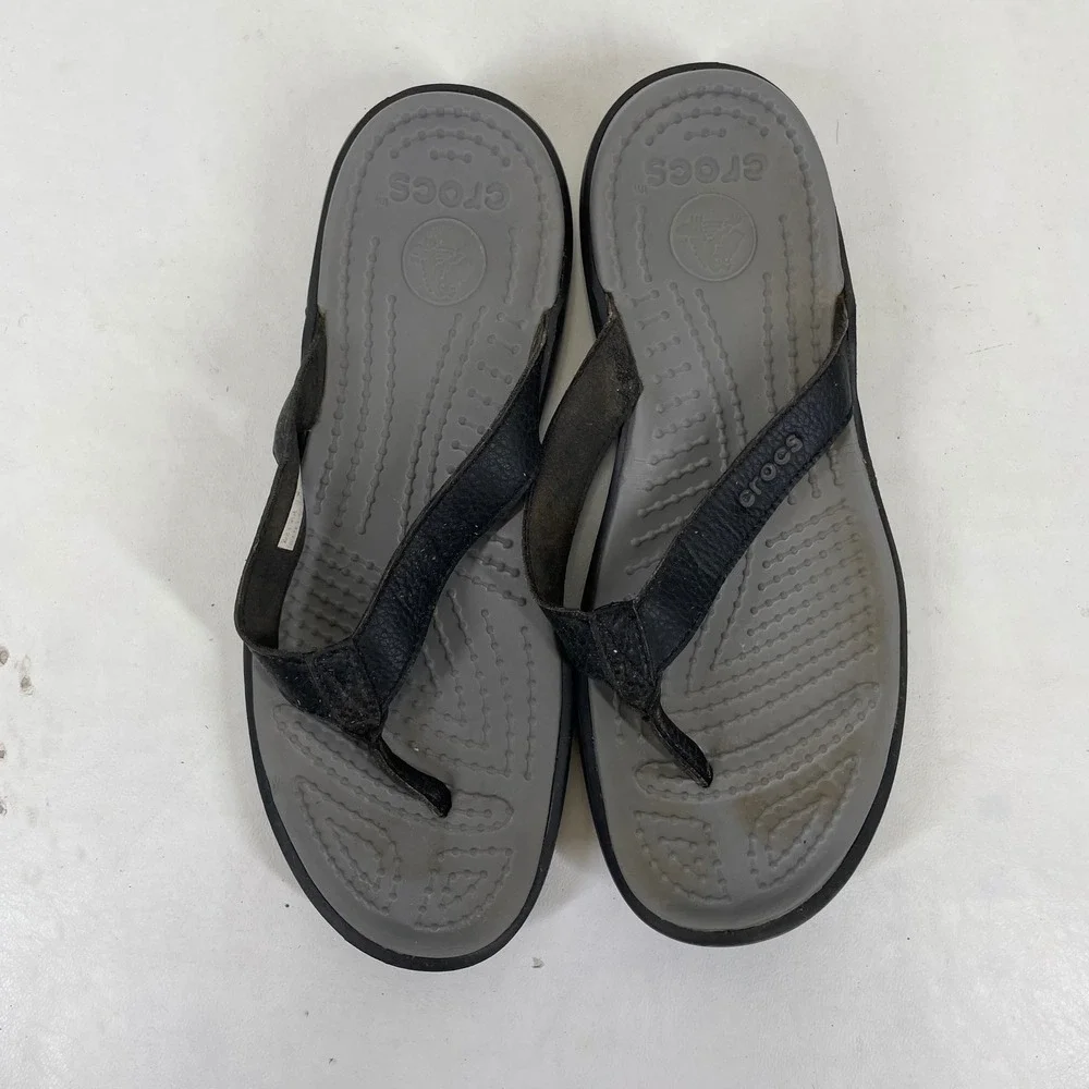 Crocs Yukon Mens Flip Flops Black Grey Leather Strap Sandals Size 9